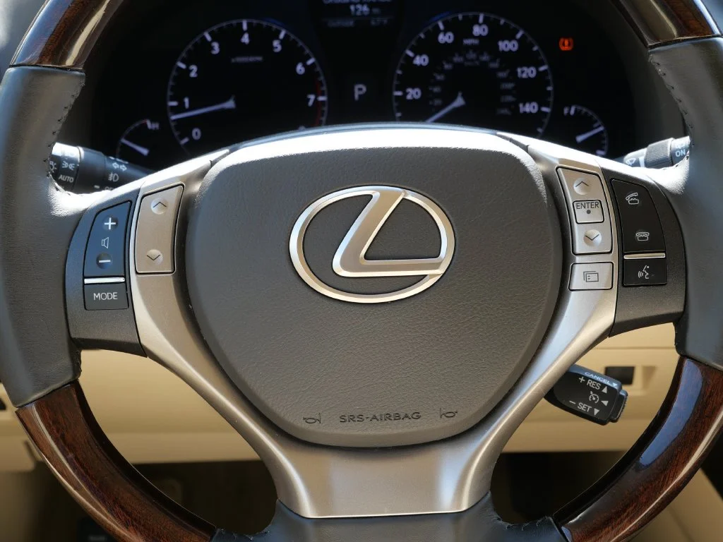 Used 2013  Lexus 350 image 18
