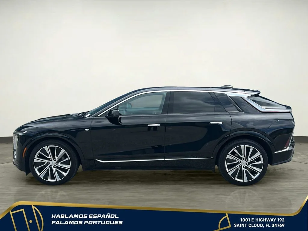 Used 2025 Stellar Black Metallic Cadillac Luxury 3 image 3