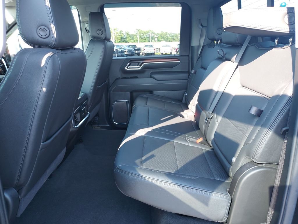Used 2025 Black GMC Denali image 13