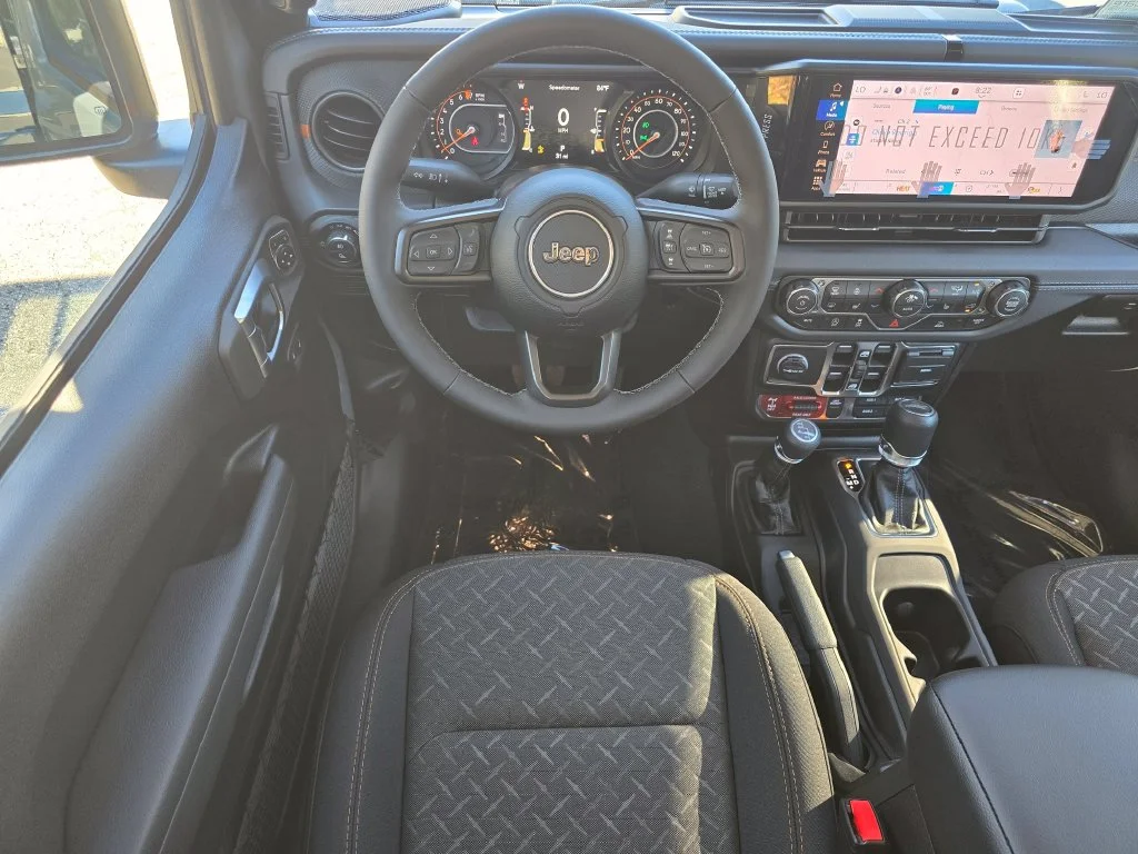 New 2026 Gray Jeep Mojave image 27