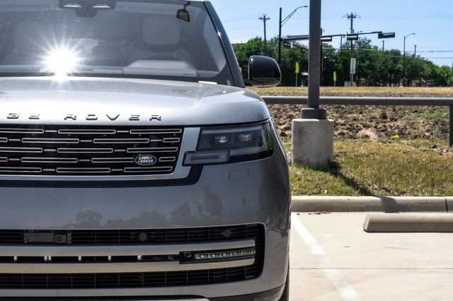 New 2026  Land Rover SE image 57