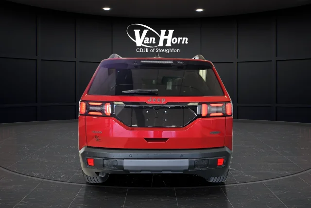New 2026 Red Hot Pearl-Coat Exterior Paint Jeep Overland image 6