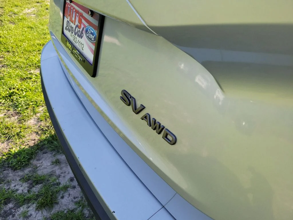 Used 2024 Brilliant Silver Metallic Nissan SV image 9