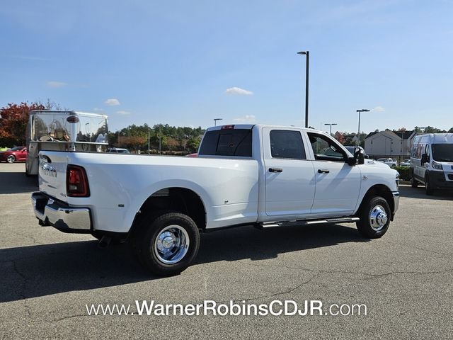 2026 RAM 3500 Tradesman - Photo 13