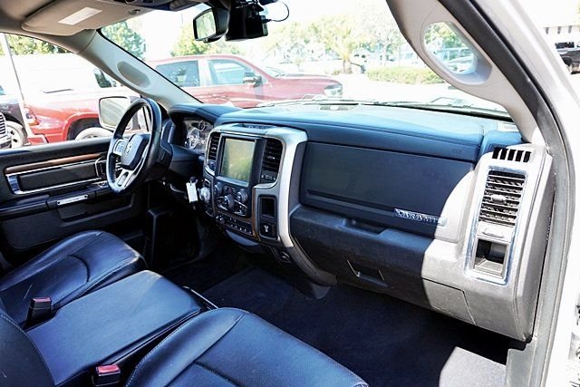 Used 2017 Silver Ram Laramie image 9