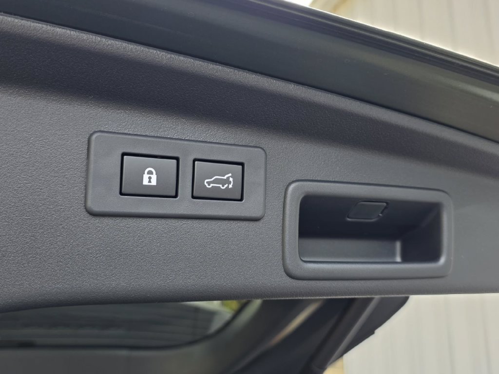 2026 Subaru Outback Limited - Photo 17
