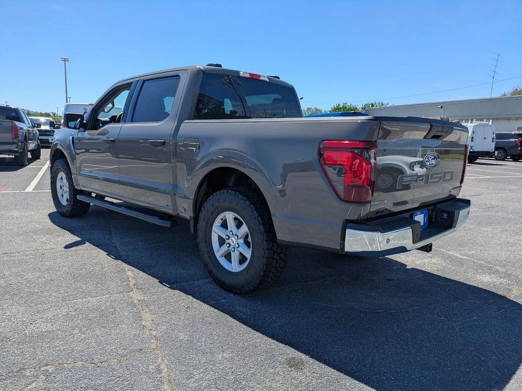 New 2026 Marsh Gray Ford XLT image 6