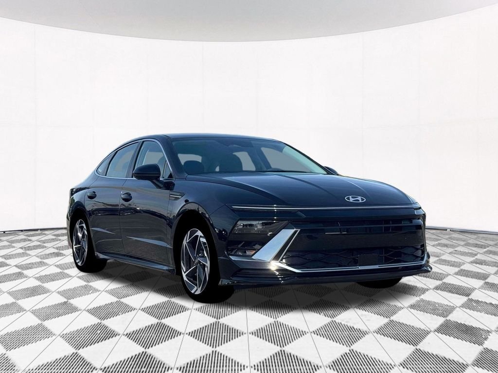 New 2026 Black Hyundai SEL Sport image 16
