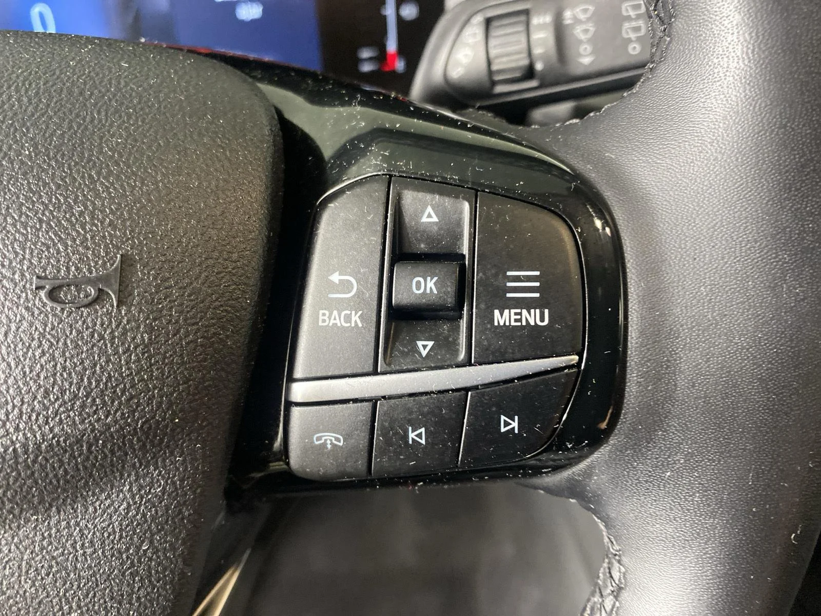 Used 2023 Agate Black Ford Active image 16