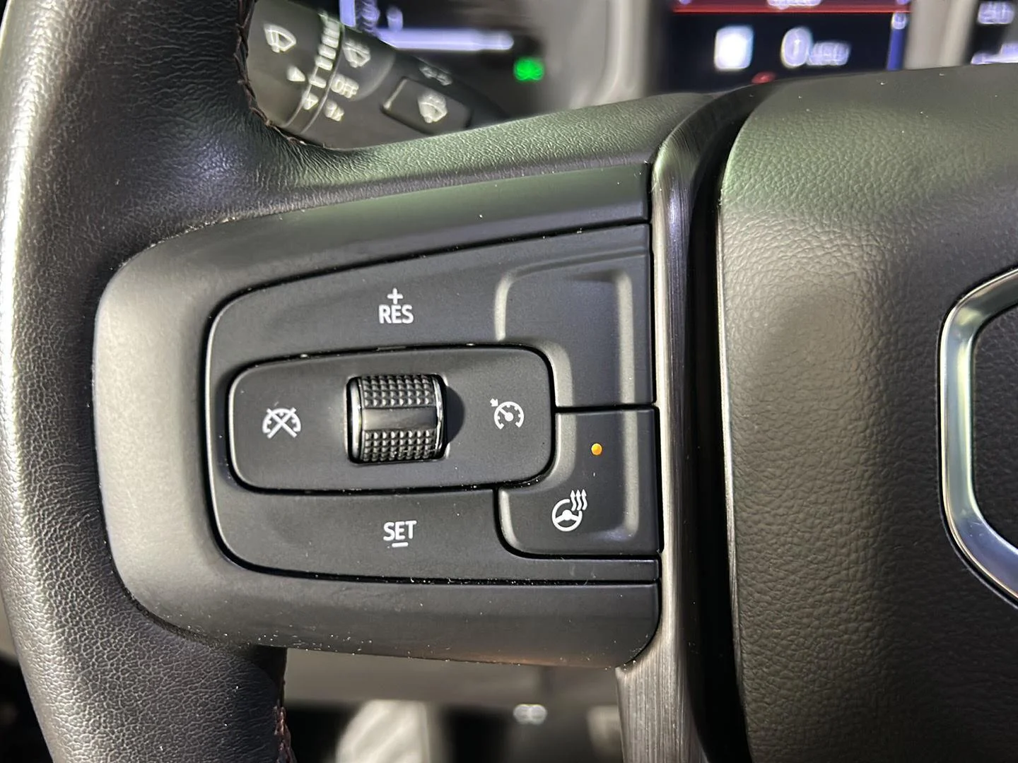 Used 2022 Onyx Black GMC AT4 image 25