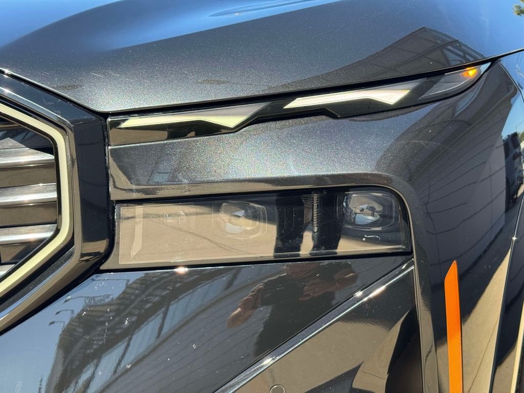 Used 2023 Black Sapphire Metallic BMW Base image 9