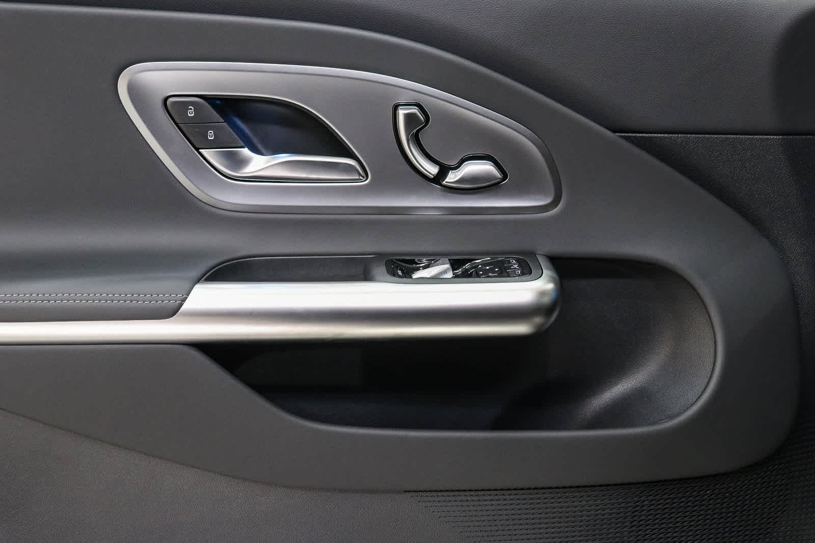 New 2027 Night Black Mercedes-Benz CLA 220 Hybrid image 23