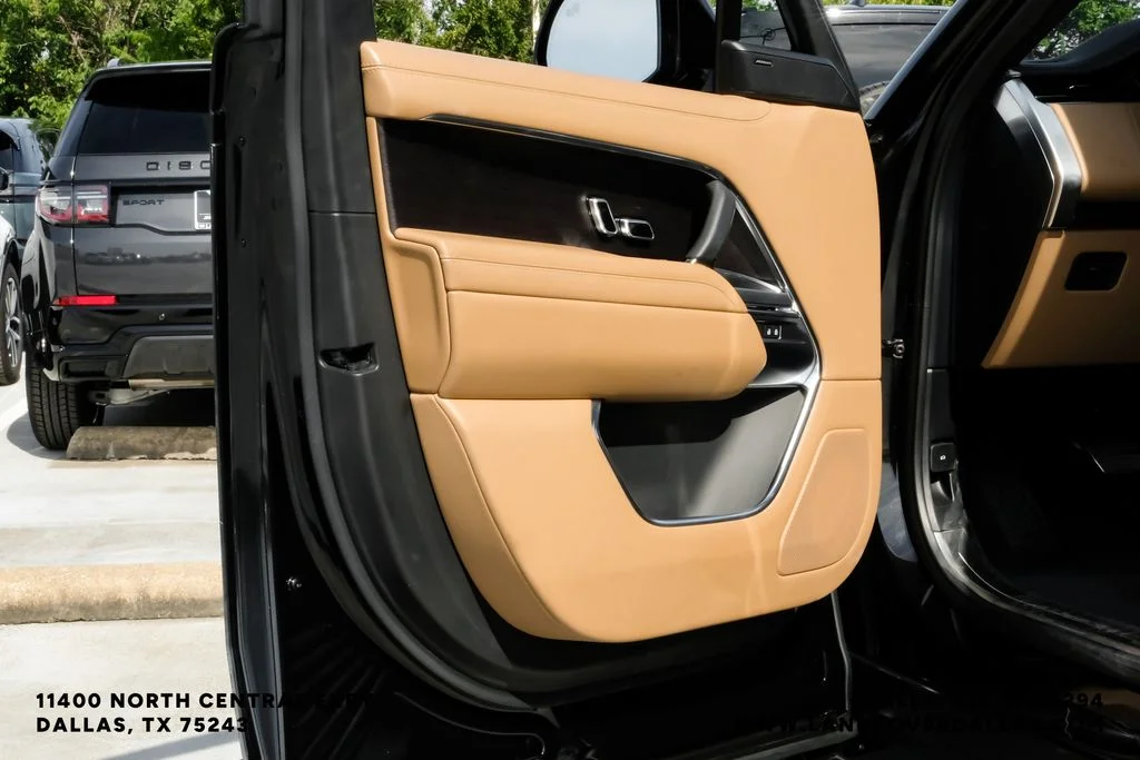 Used 2023 Black Land Rover SE image 45