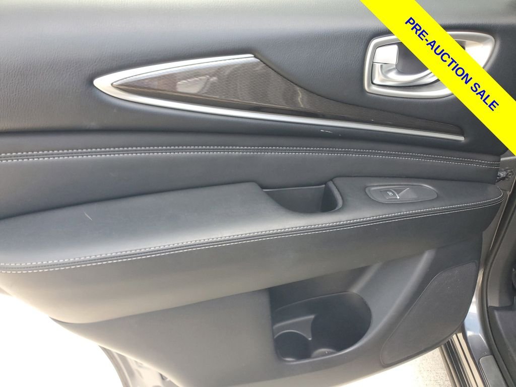 Used 2016 Gray INFINITI Base image 13