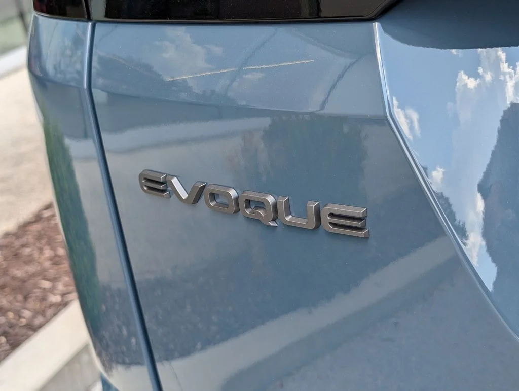 New 2026 Tribeca Blue Land Rover S image 32