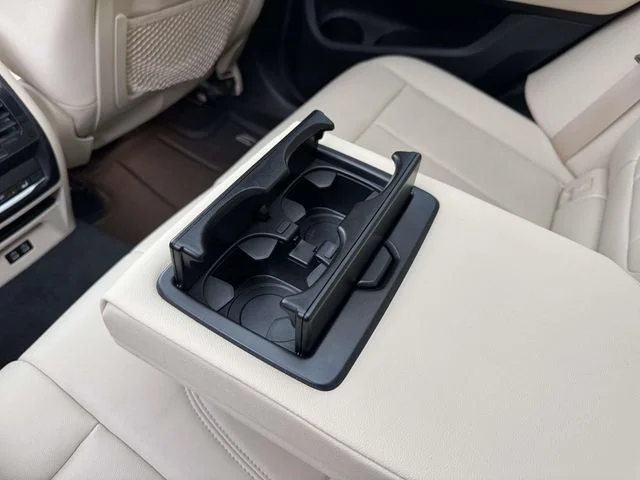 Used 2020 White BMW xDrive30i image 19