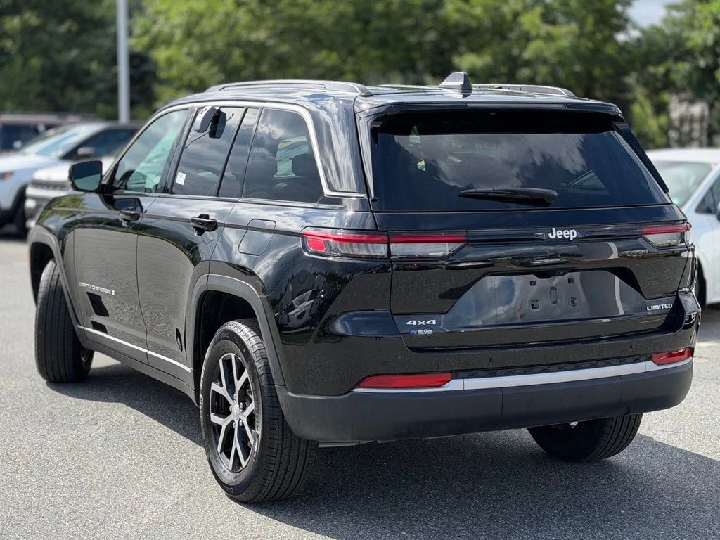 Used 2026 Black Jeep Limited image 3