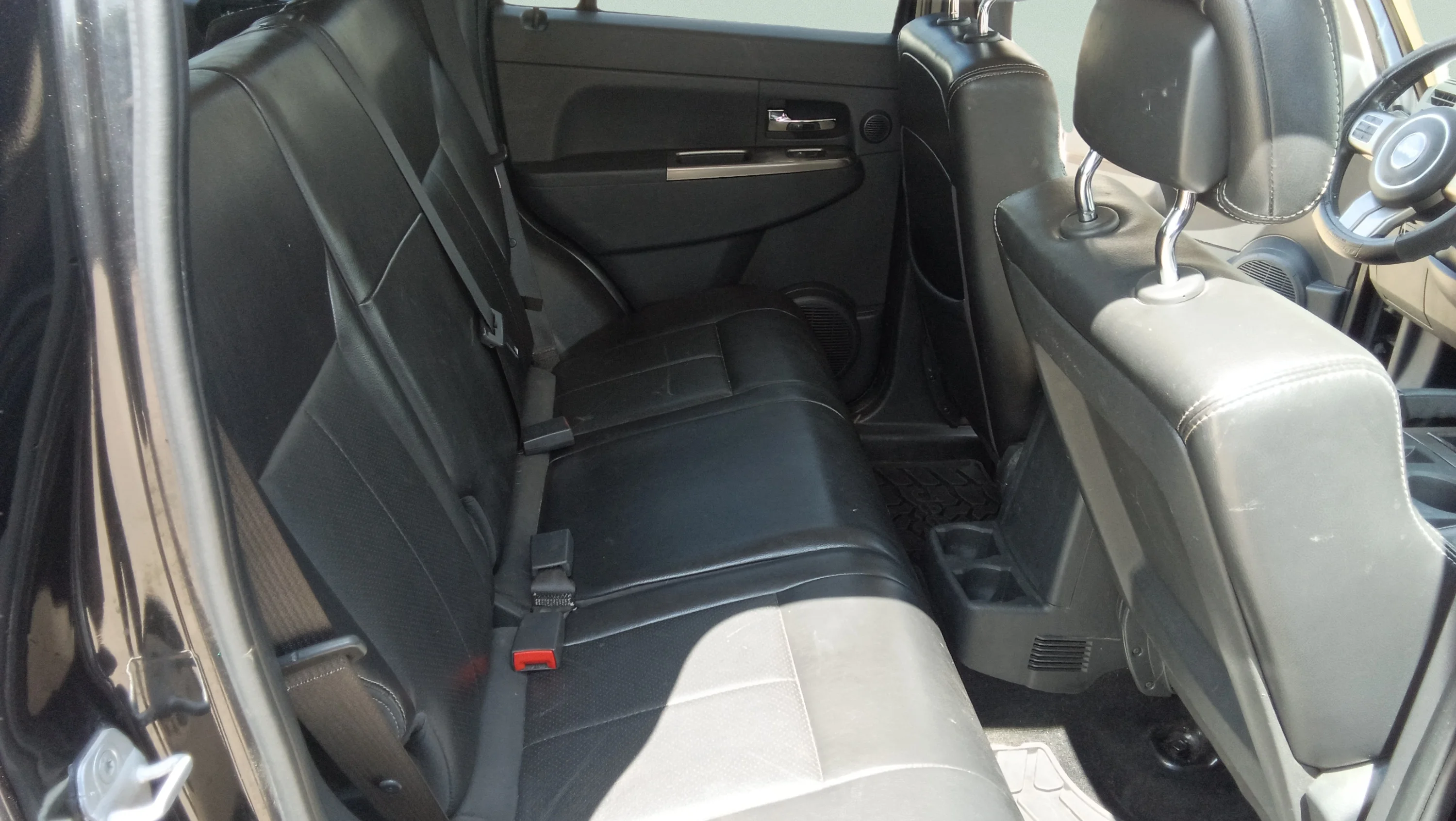 2012 Jeep Liberty Limited Jet Edition - Photo 12
