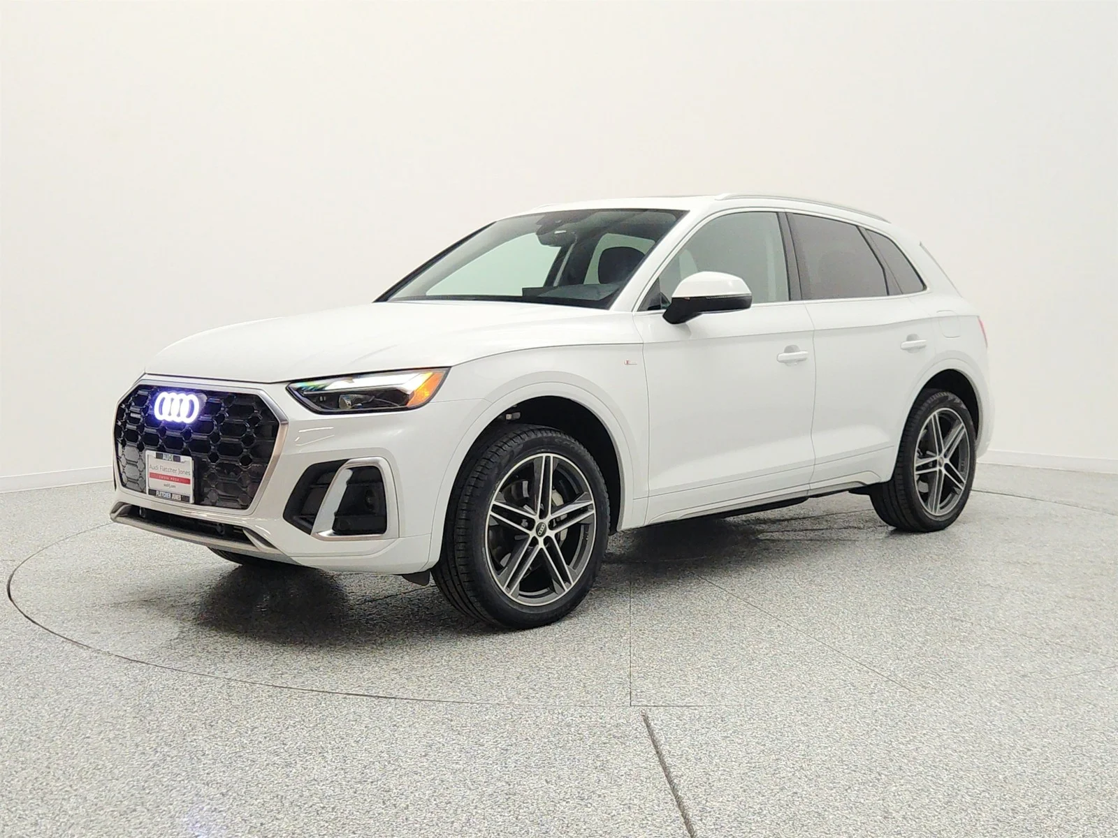 2025 Audi Q5 55 e Premium's photo