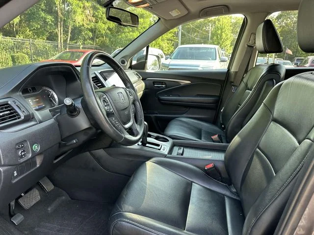 Certified Used 2018 Modern Steel Metallic Honda EX-L image 15