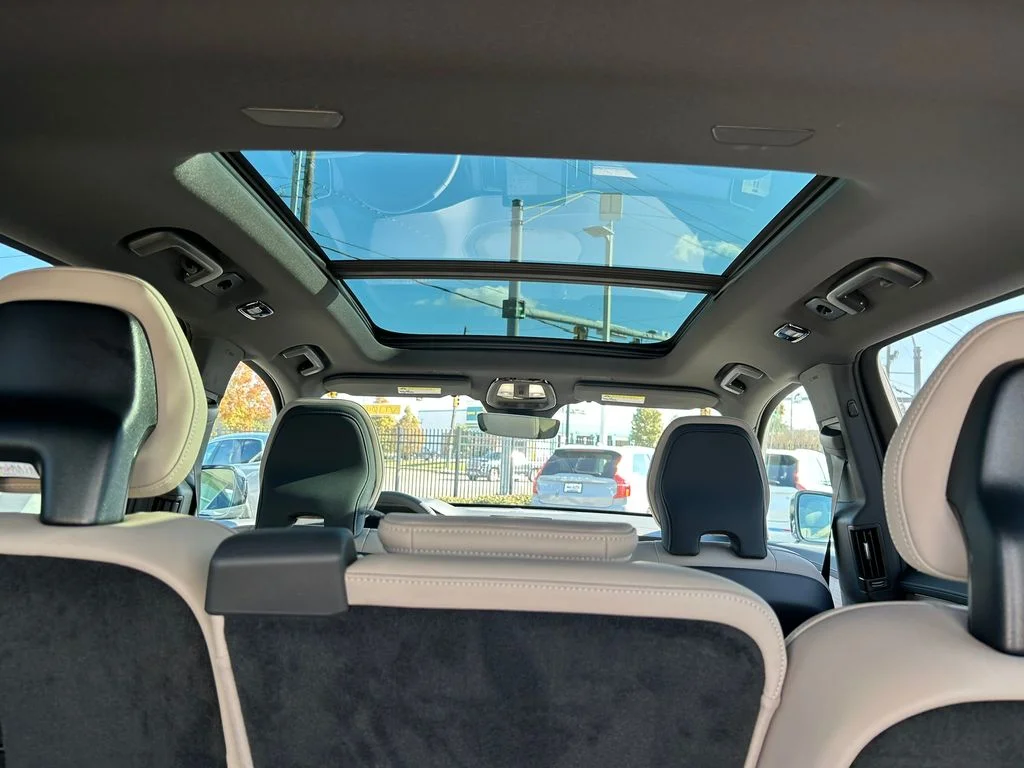 2026 Volvo XC90 Plus - Photo 22
