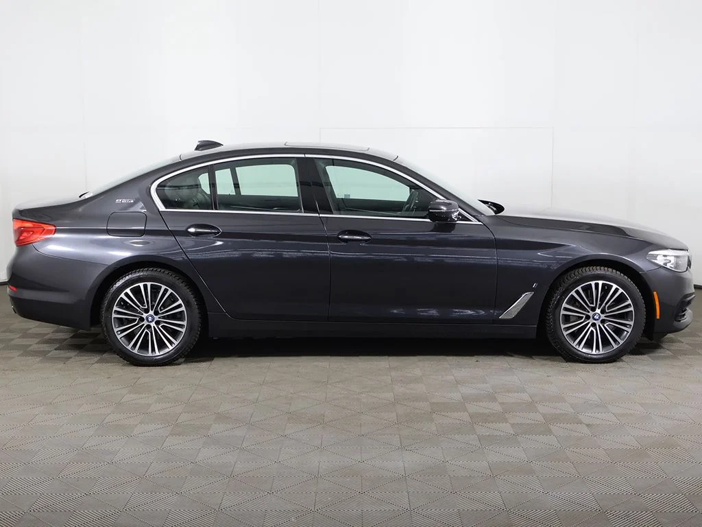 Used 2018 Dark Graphite BMW 530e xDrive iPerformance image 20