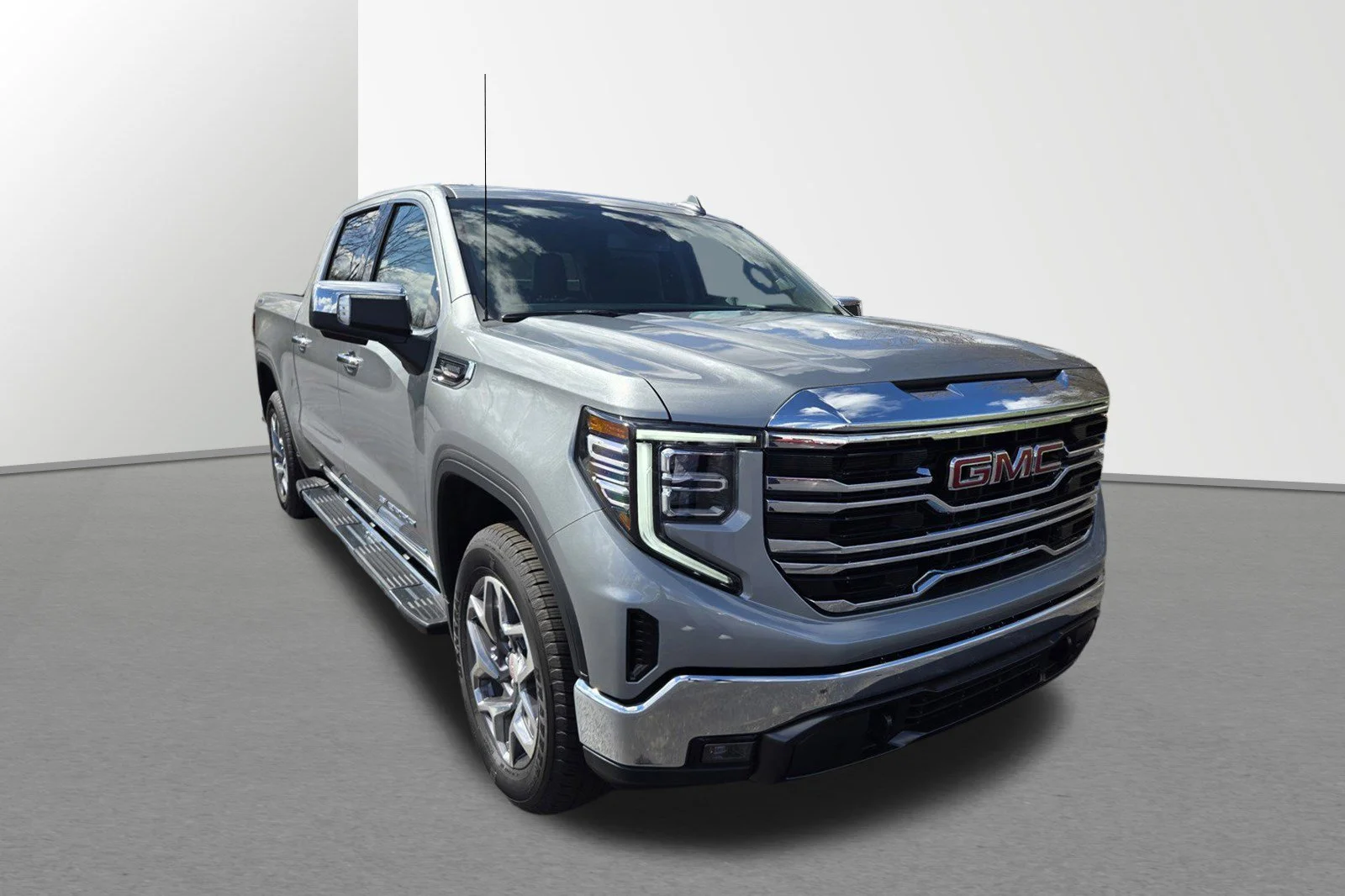 2026 GMC Sierra 4WD Crew Cab Short Box SLT's photo
