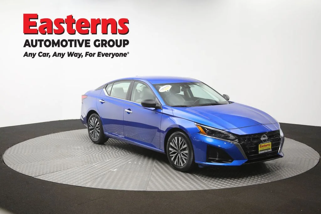 Used 2025 Blue Nissan 2.5 SV image 48