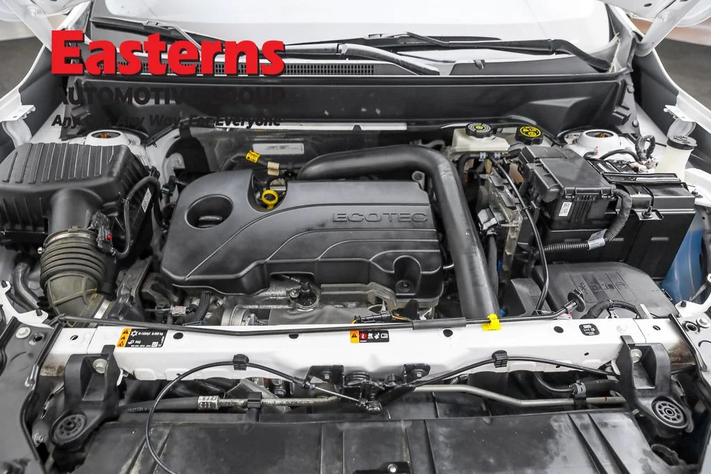 Used 2024 White GMC SLT image 7