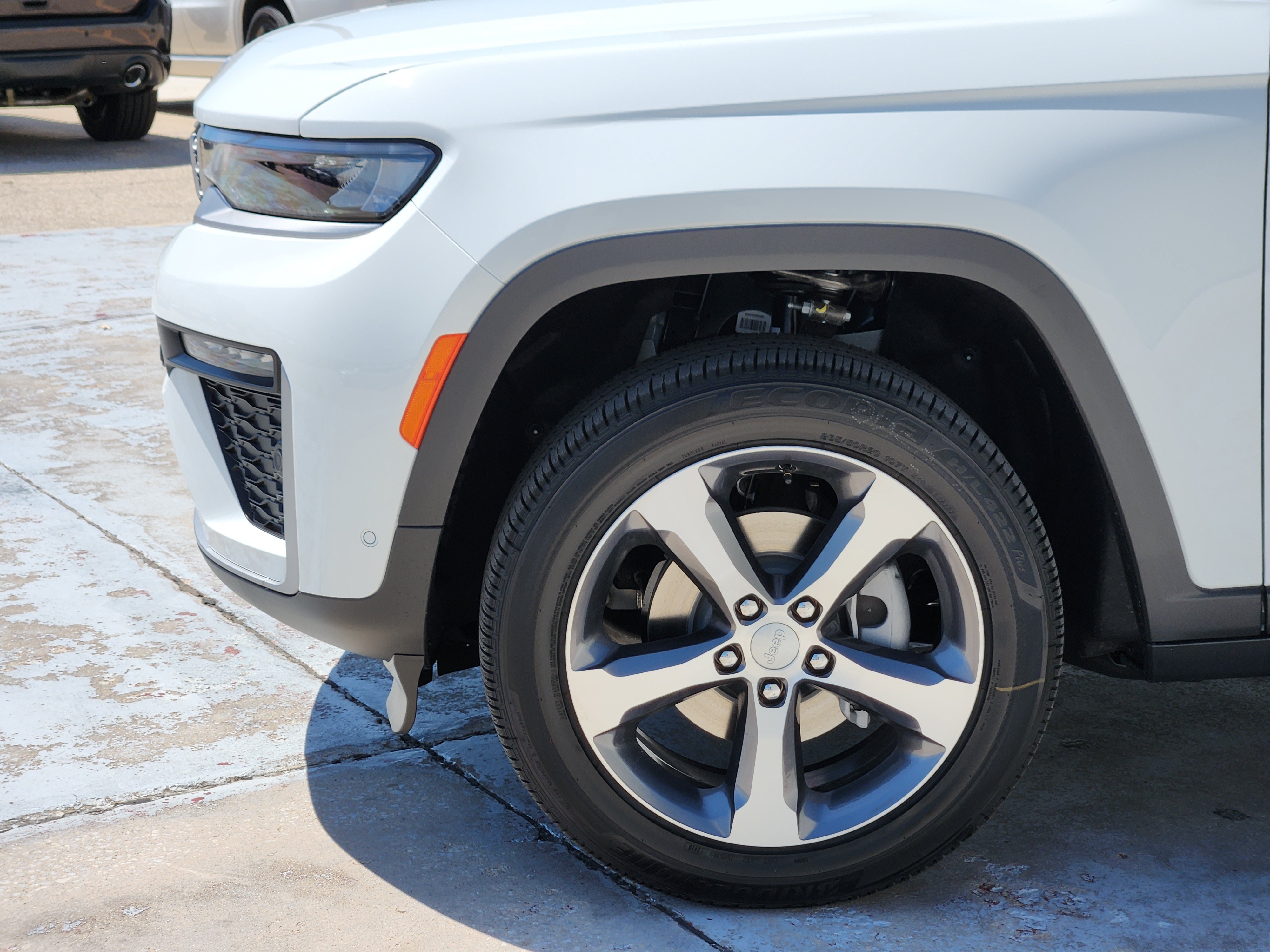 New 2026 Bright White Clearcoat Jeep Limited image 5