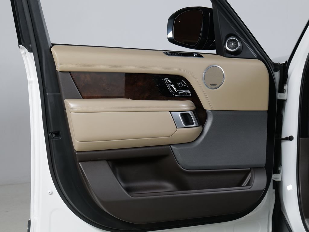 Used 2020 Fuji White Land Rover HSE image 29