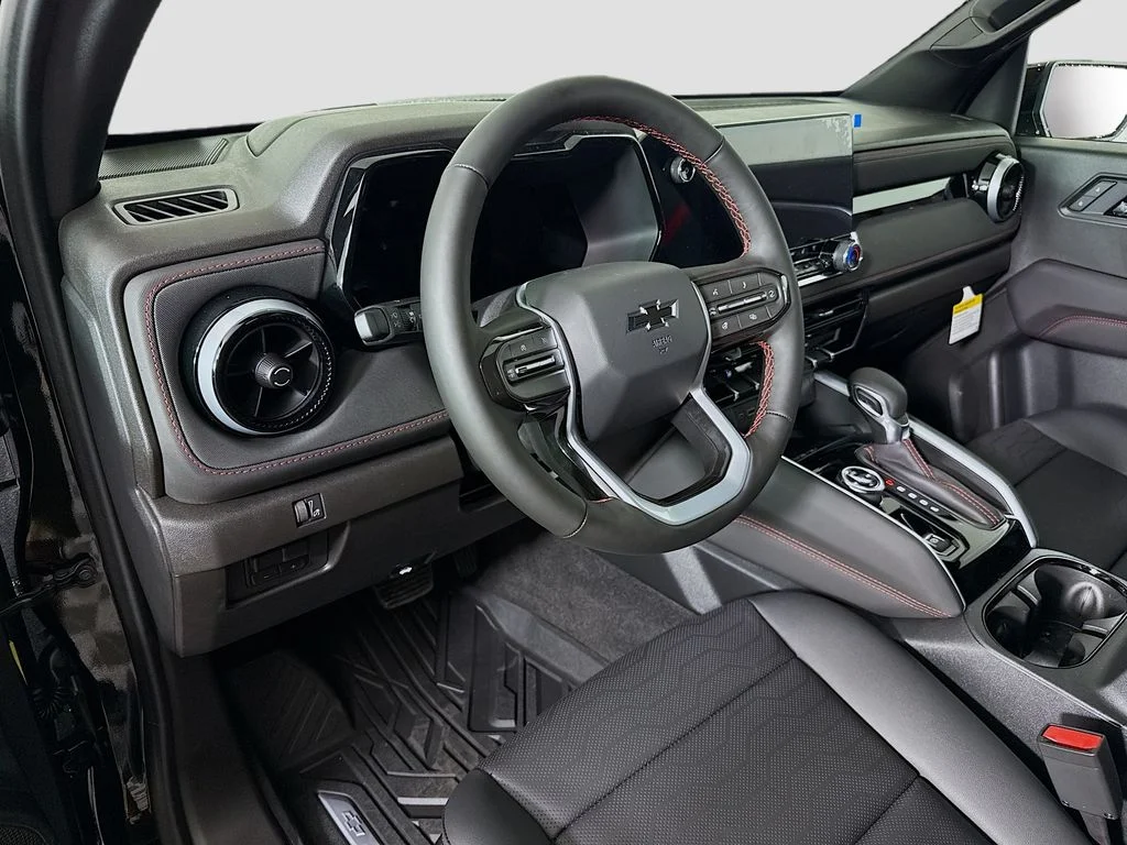 2026 Chevrolet Colorado Z71 - Photo 9