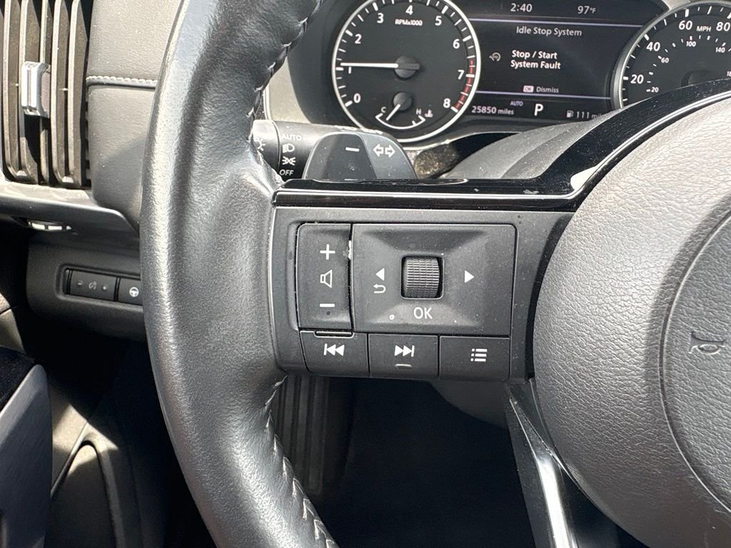 Used 2023 Gray Hyundai SEL image 11