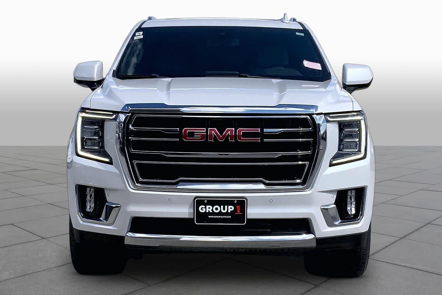 Used 2023 WHITE FROST TRICOAT GMC SLT image 4