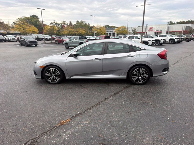 Used 2017  Honda EX-T image 7