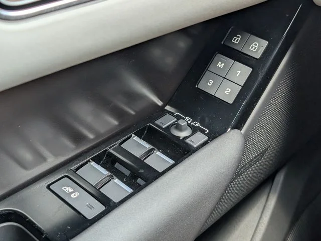 2026 Land Rover Range Rover Velar Dynamic SE - Photo 23
