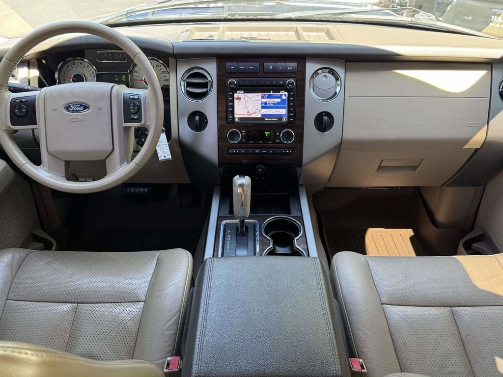 Used 2013 Blue Ford XLT image 3