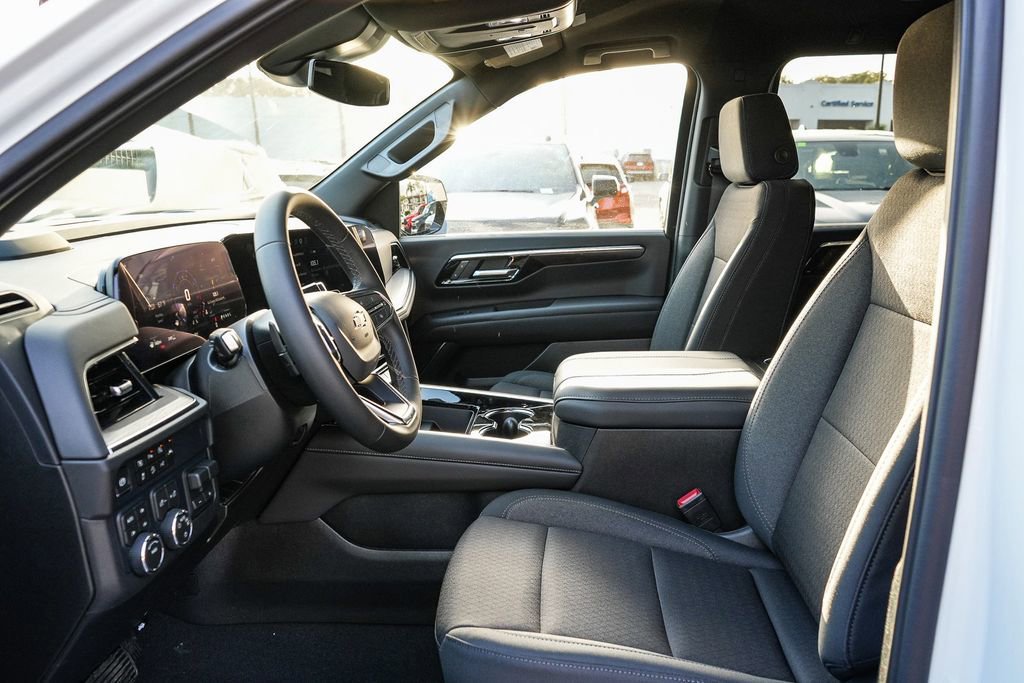 2026 Chevrolet Suburban LS - Photo 17