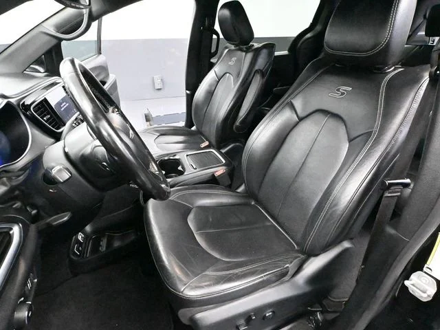2019 Chrysler Pacifica Touring L Plus - Photo 31