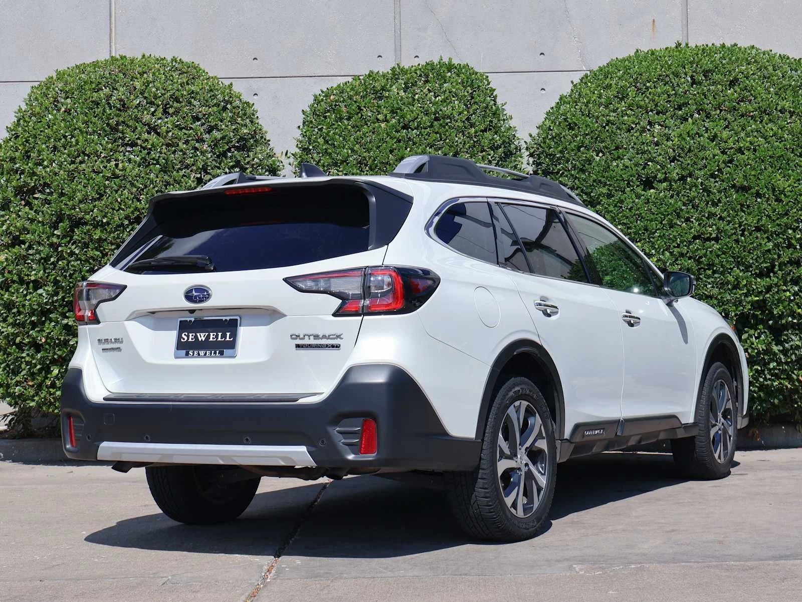 Certified Used 2022 Crystal White Pearl Subaru Touring XT image 8