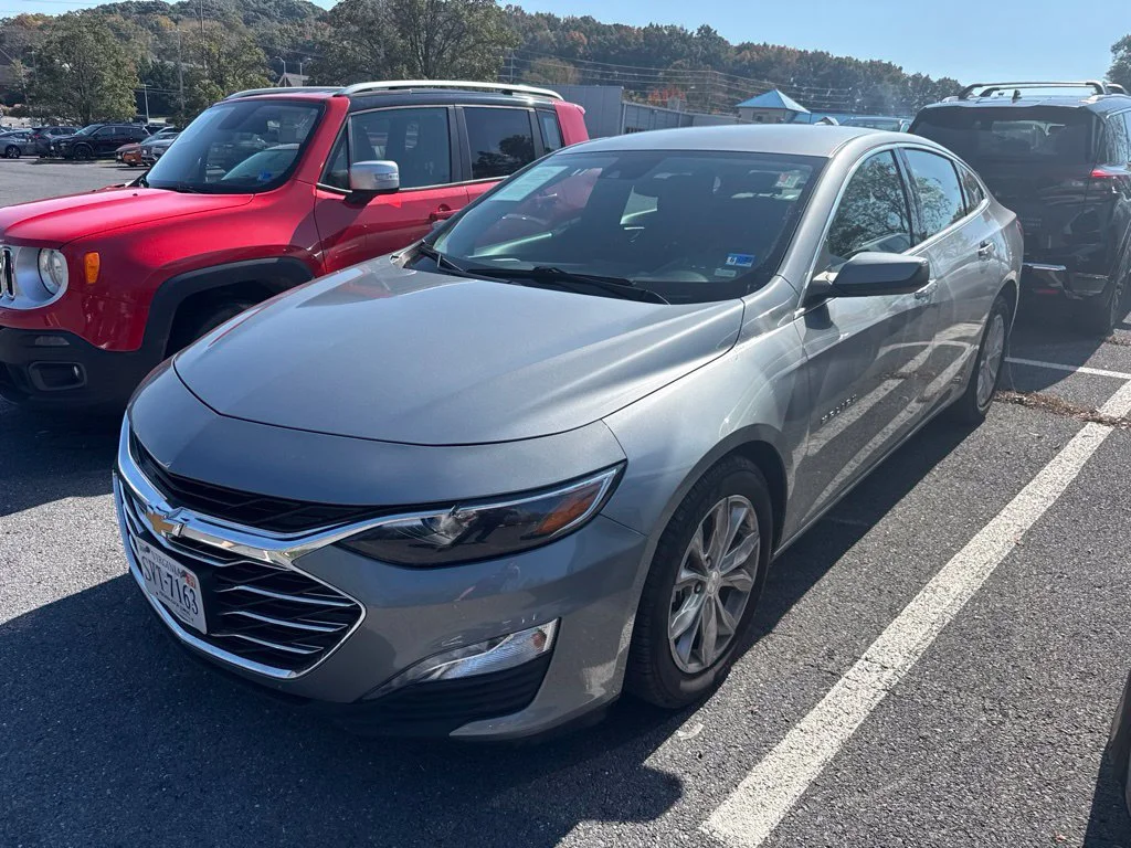 Used 2024 Gray Chevrolet LT image 2