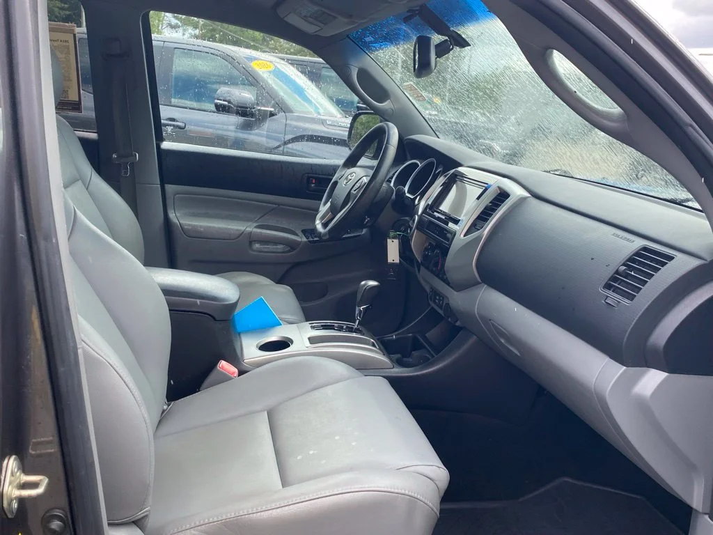Used 2014 Gray Toyota Base image 19