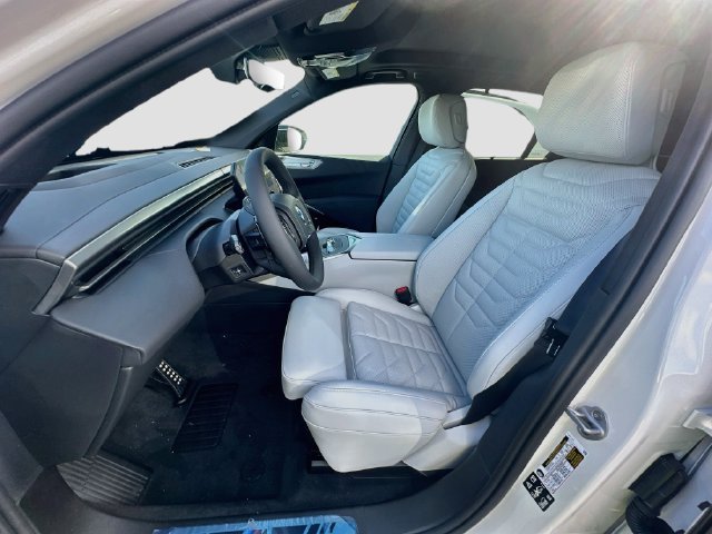 New 2027 White BMW xDrive40i image 13