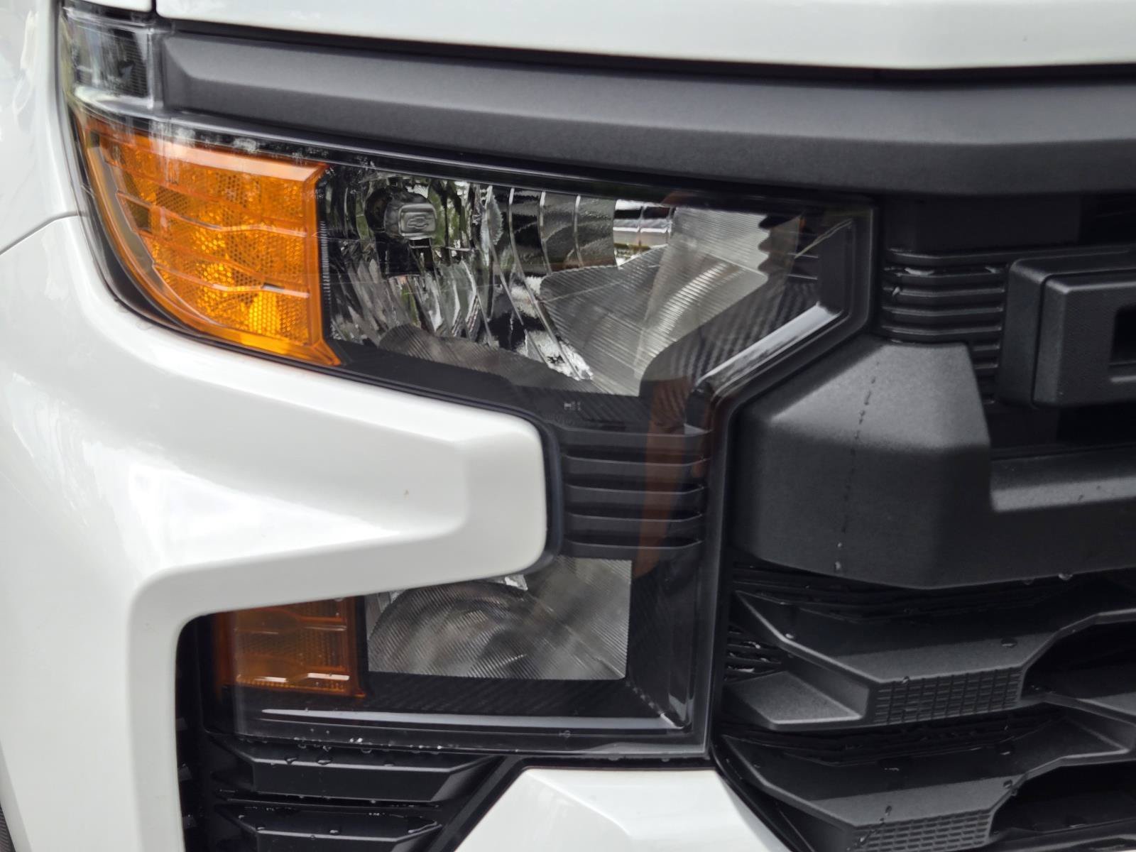 Used 2025 Summit White Chevrolet WT image 6