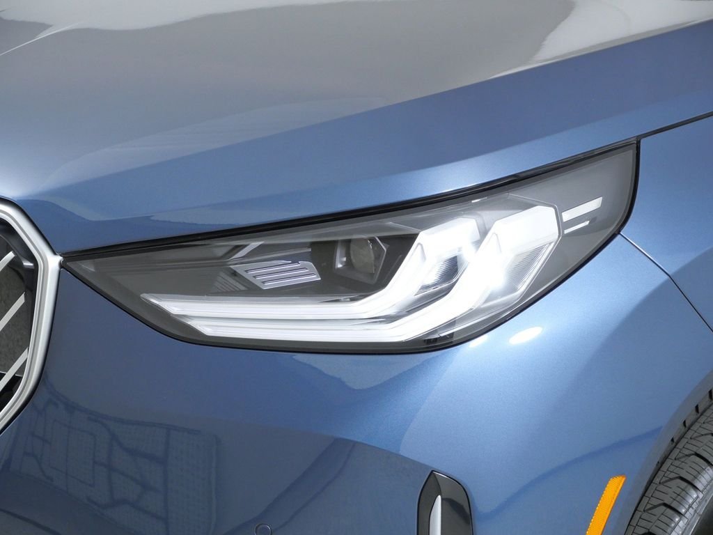 New 2026 Arctic Race Blue metallic BMW 30 xDrive image 3