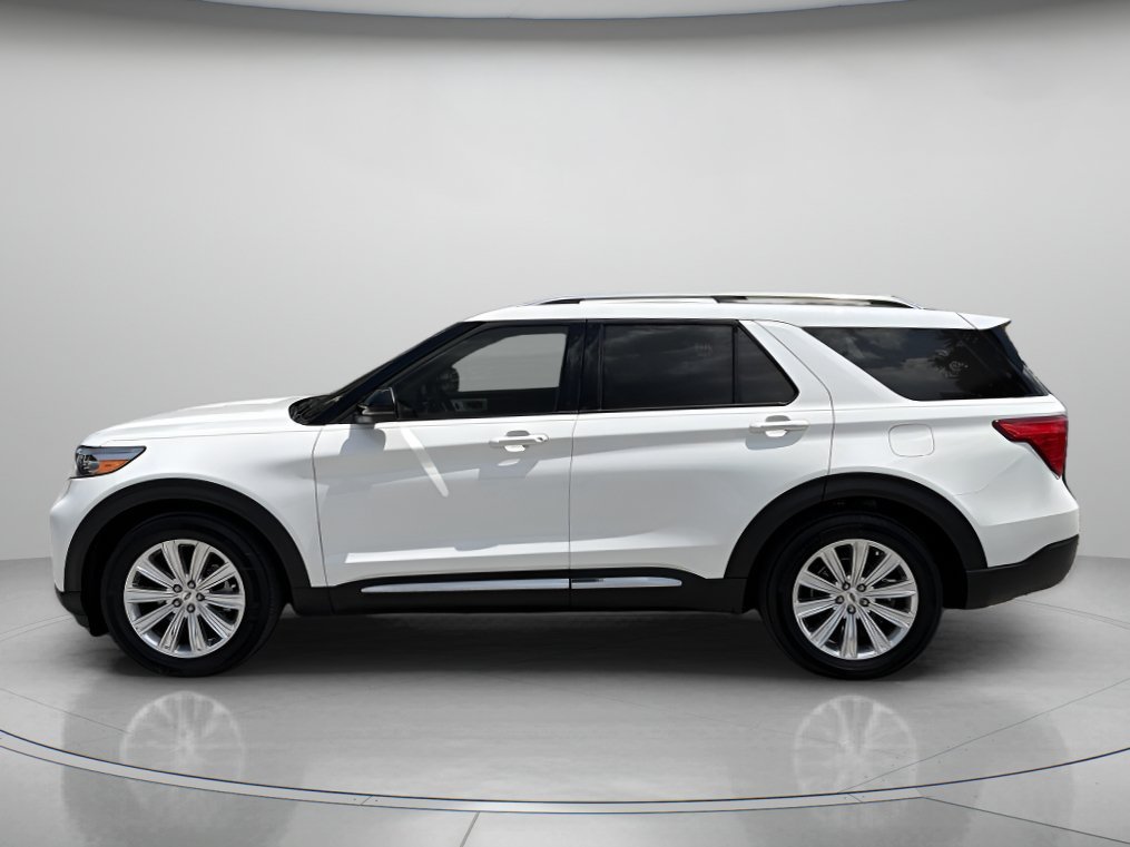 Used 2024 Star White Metallic Tri-Coat Ford Limited image 5