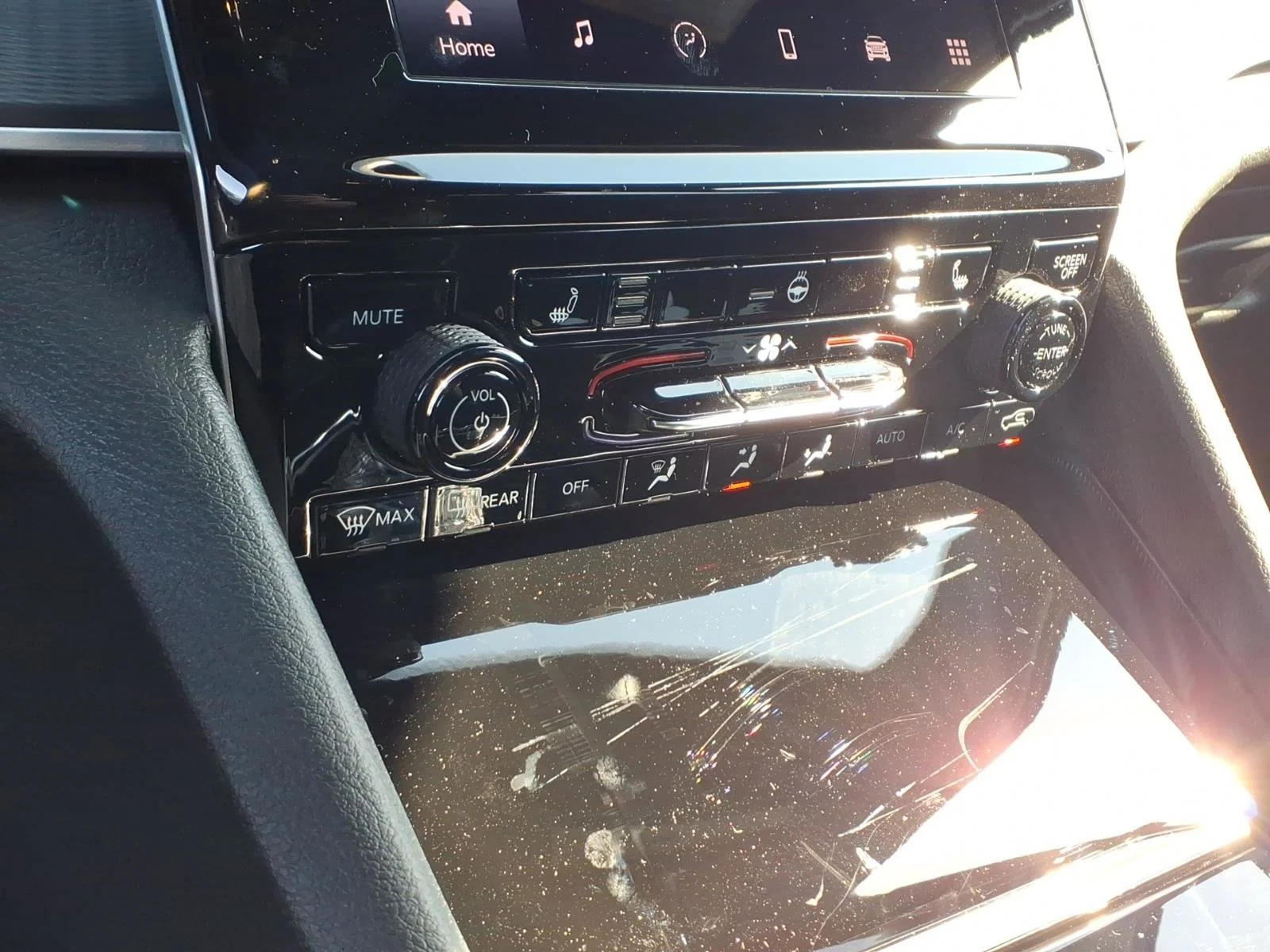 New 2026 Silver Zynith Exterior Paint Jeep Laredo image 9