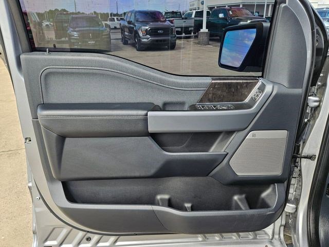 Used 2022 Iconic Silver Metallic Ford Lariat image 11