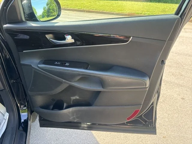 Used 2020 Black Kia LX image 11