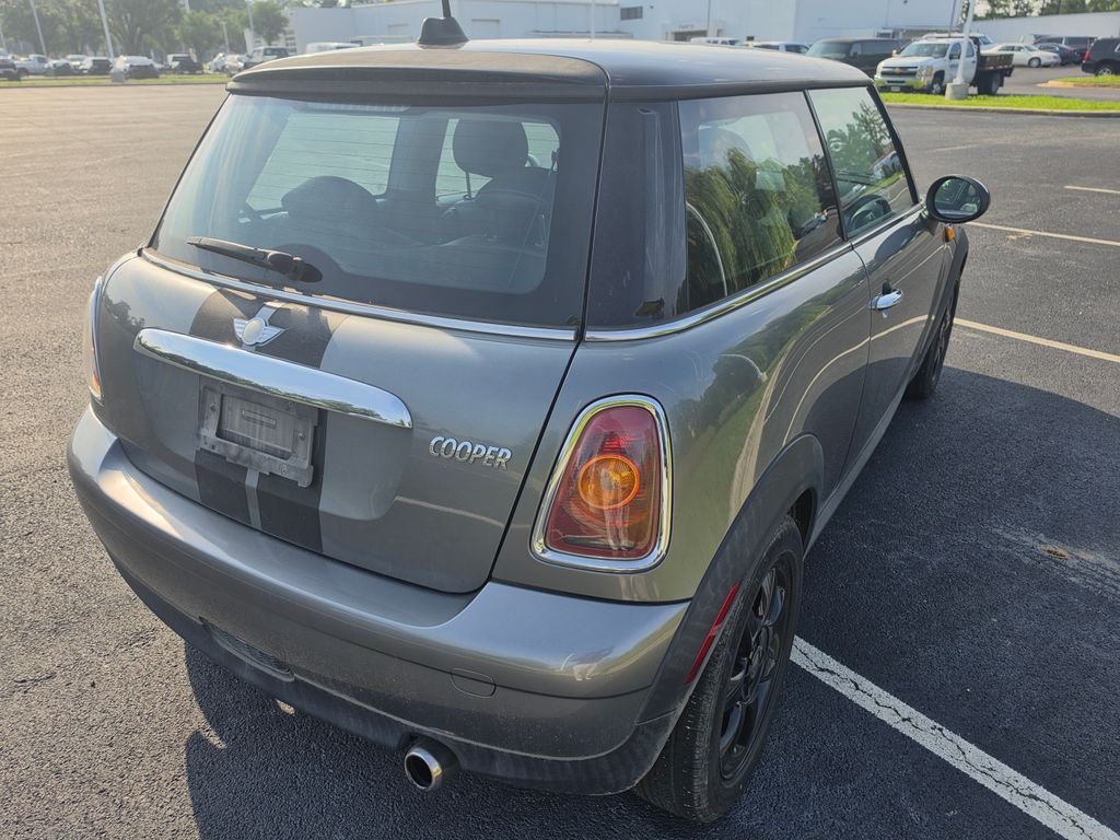 Used 2010 Silver MINI Base image 8